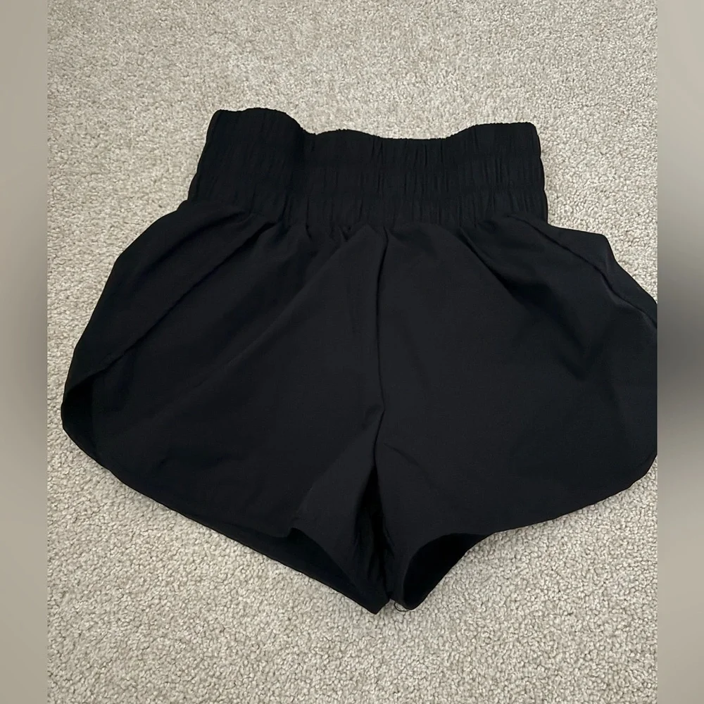 Sold on crosspost - Picture 1 of 9